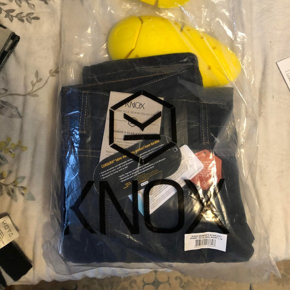 NWT Scarlett Skinny Fit Jeans MKII - Short - Picture 3 of 4